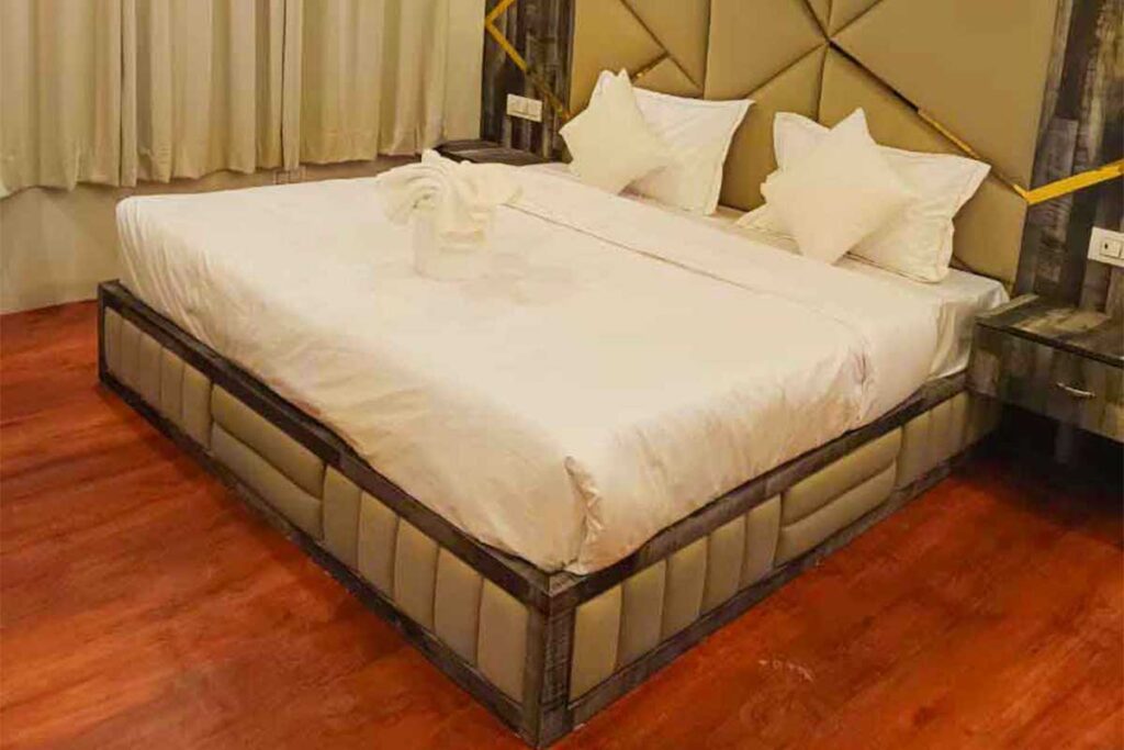 Room-Gallery-1